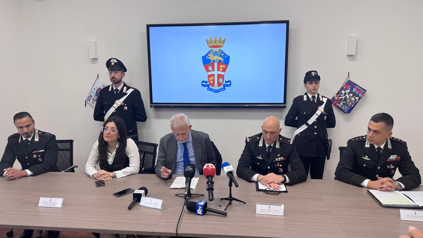 operazione furto farmaci melito