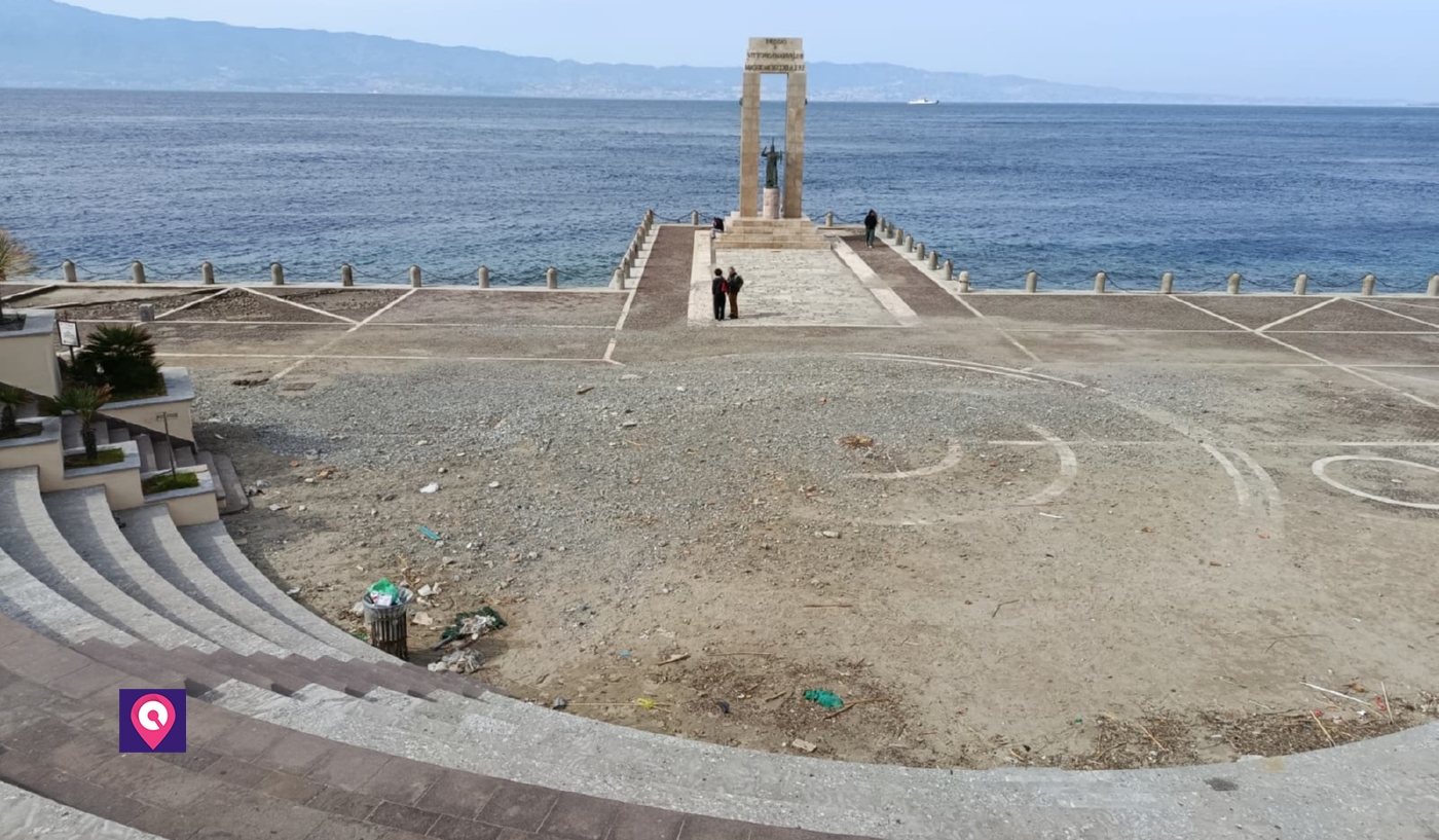 via Marina degrado arena dello stretto