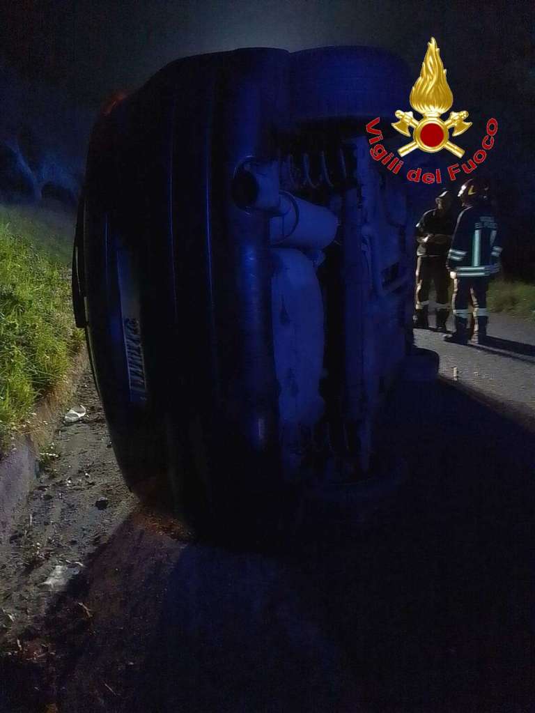 vigili fuoco vibo valentia ()