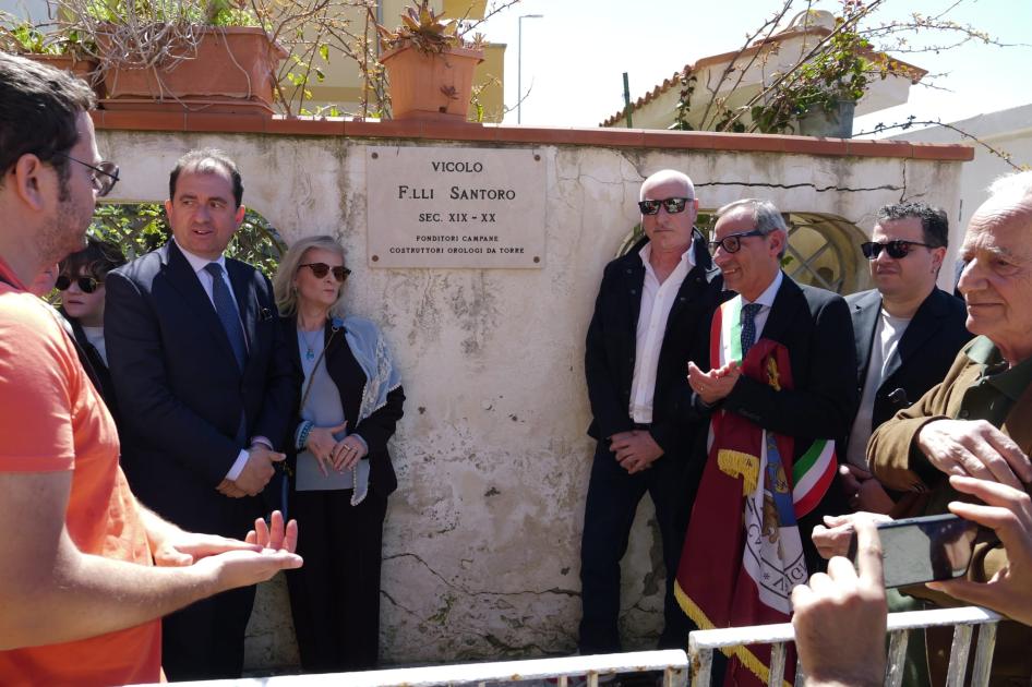 Reggio, a Gallico un vicolo dedicato ai fratelli Santoro, maestri di campane e orologi