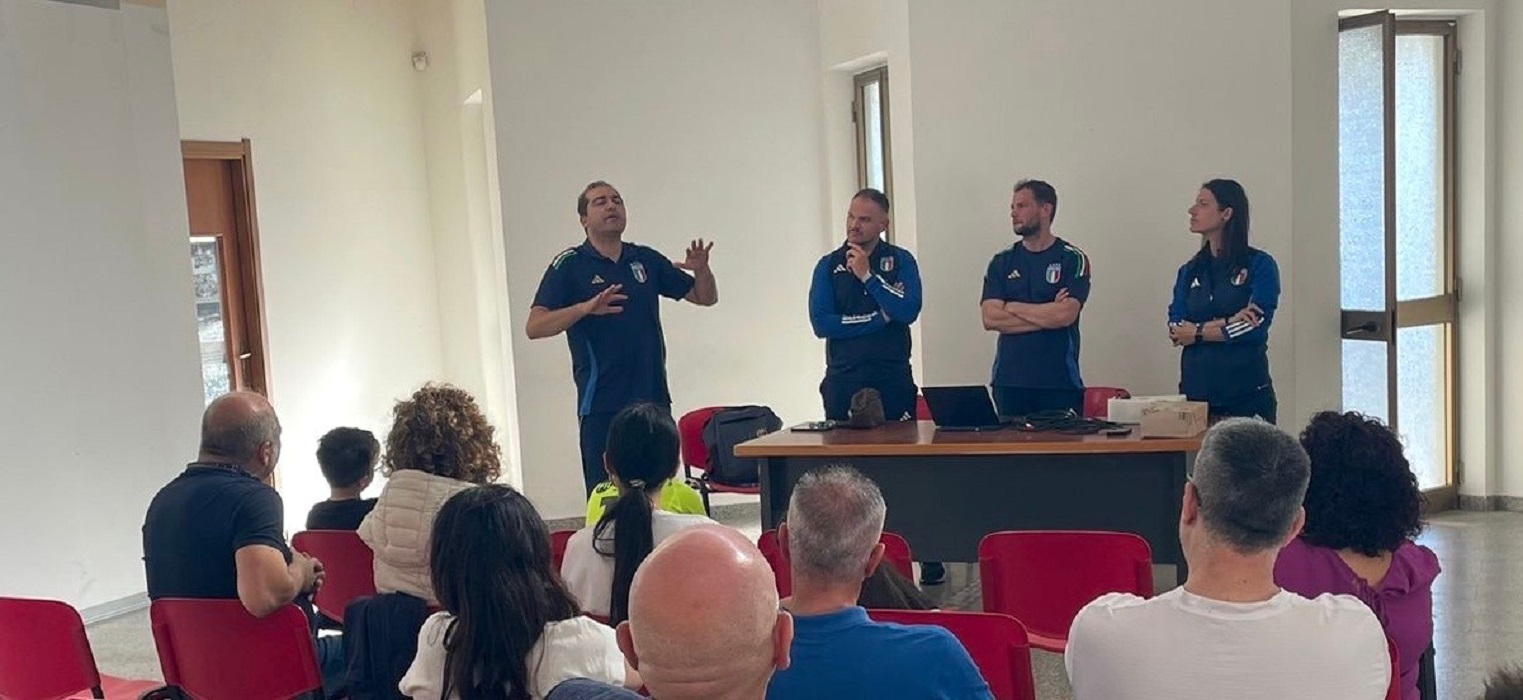 Calcio a incontro famiglie