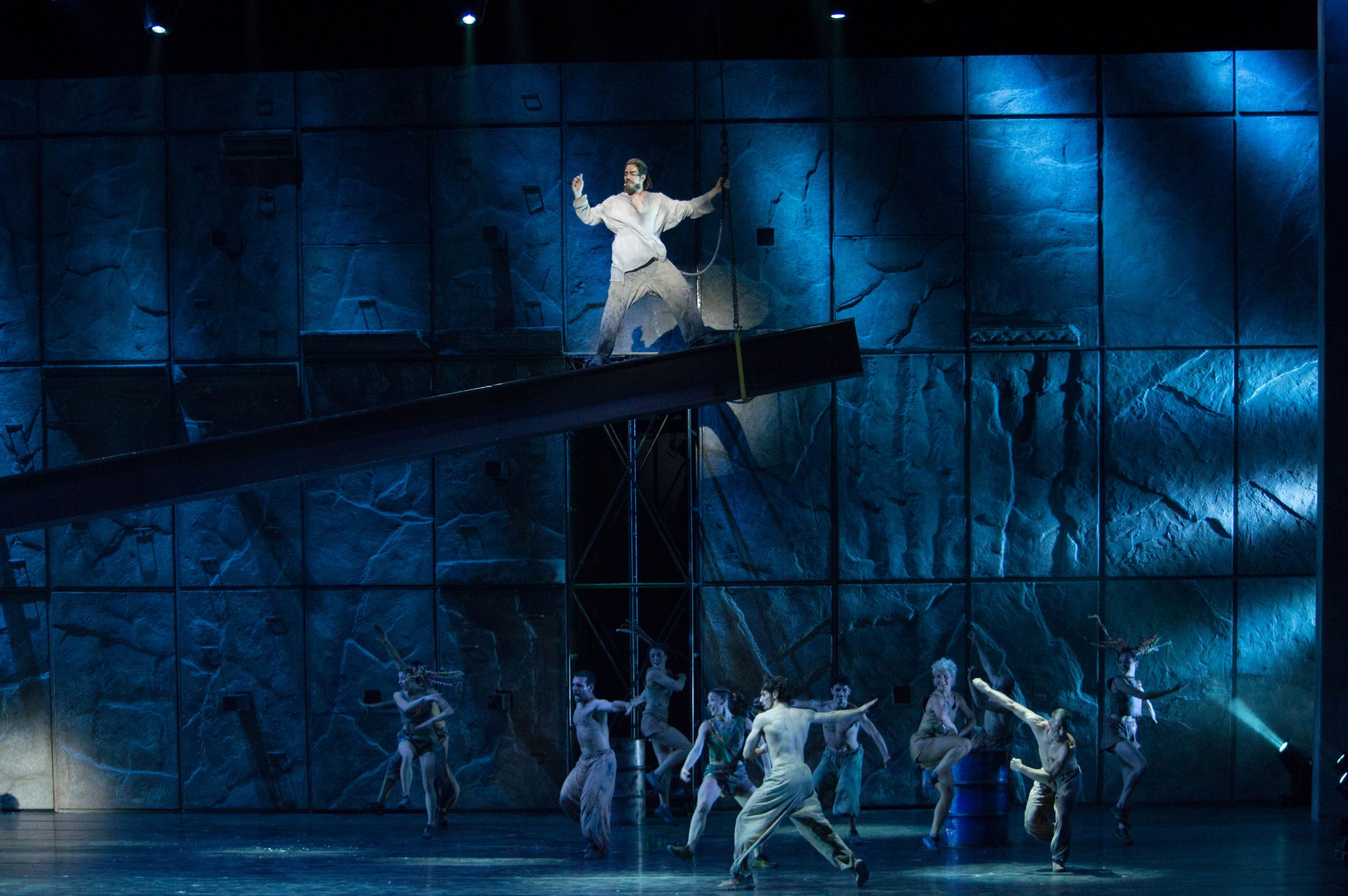 Notre Dame De Paris ()