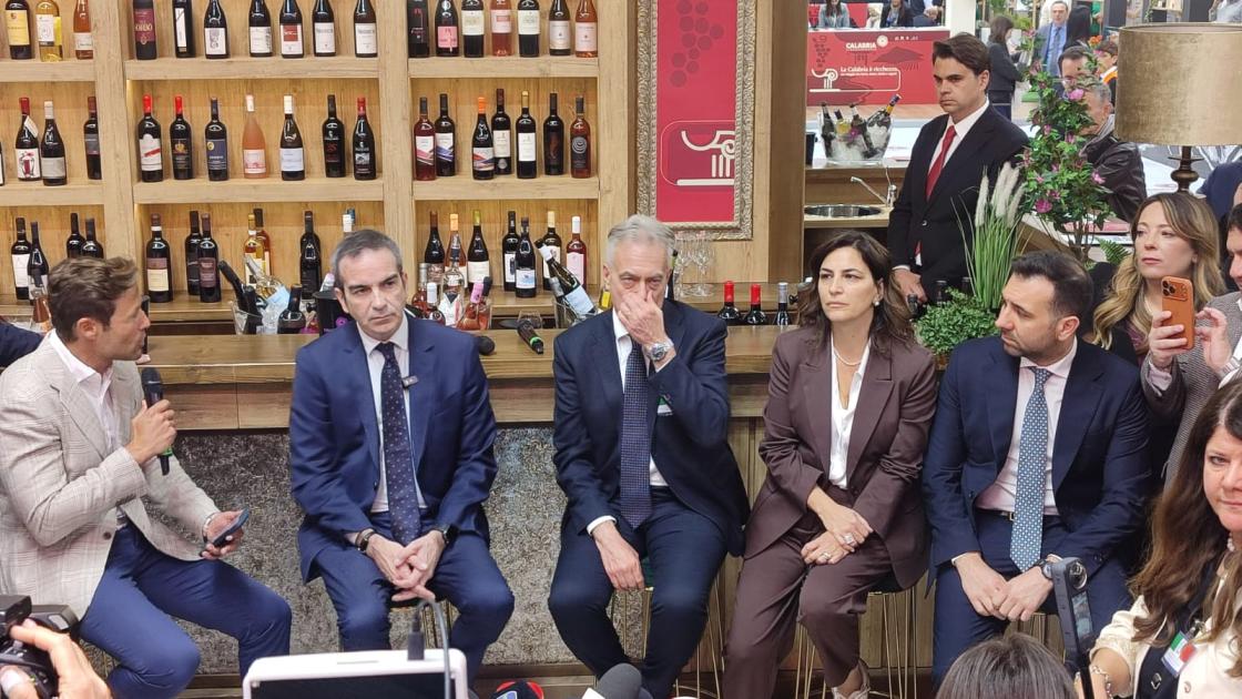 Vinitaly, Cirillo: ‘La Calabria a Verona porta il volto migliore della nostra terra’