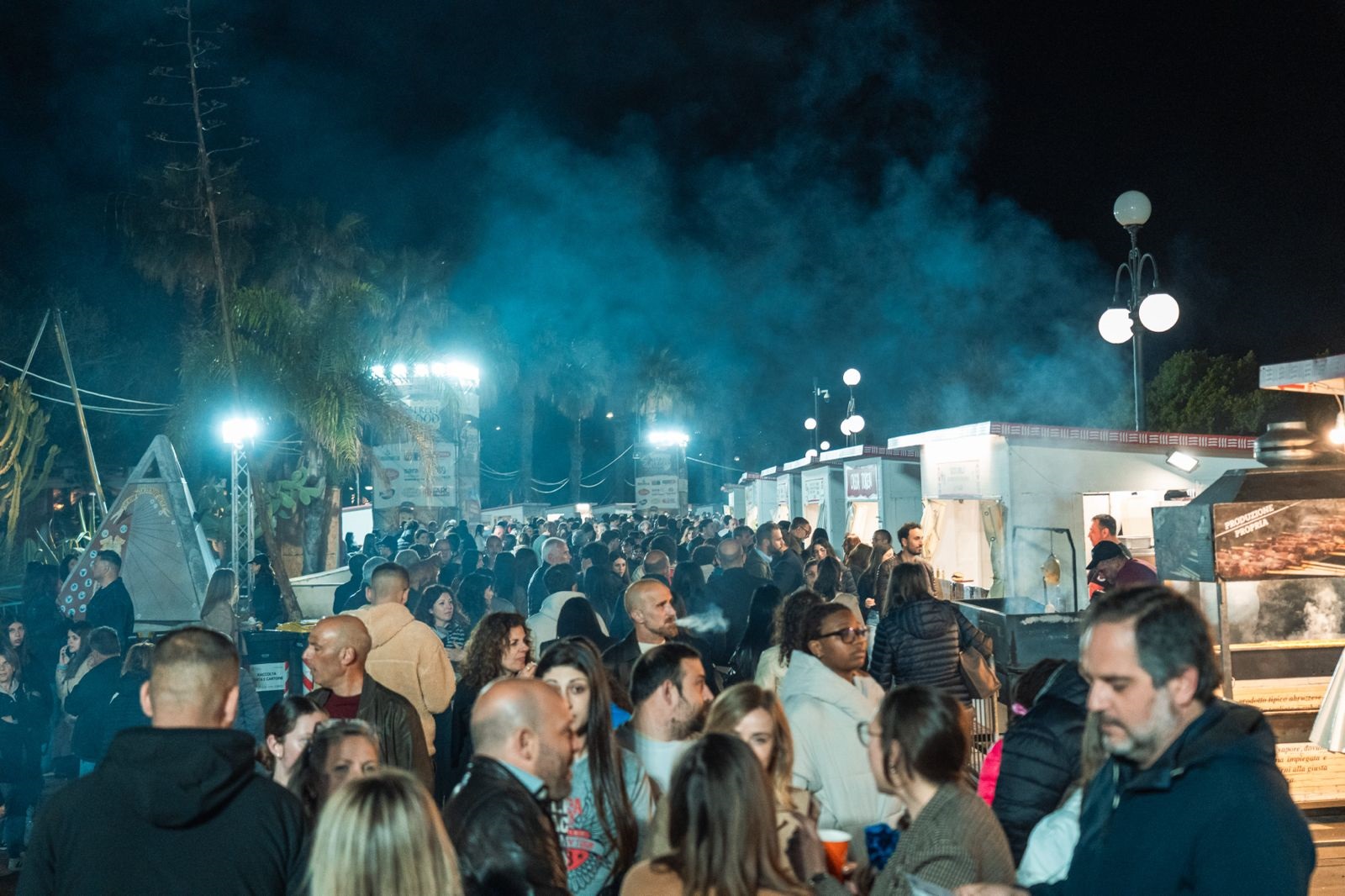 Tantissimi visitatori lungo il percorso dedicato al Food street food