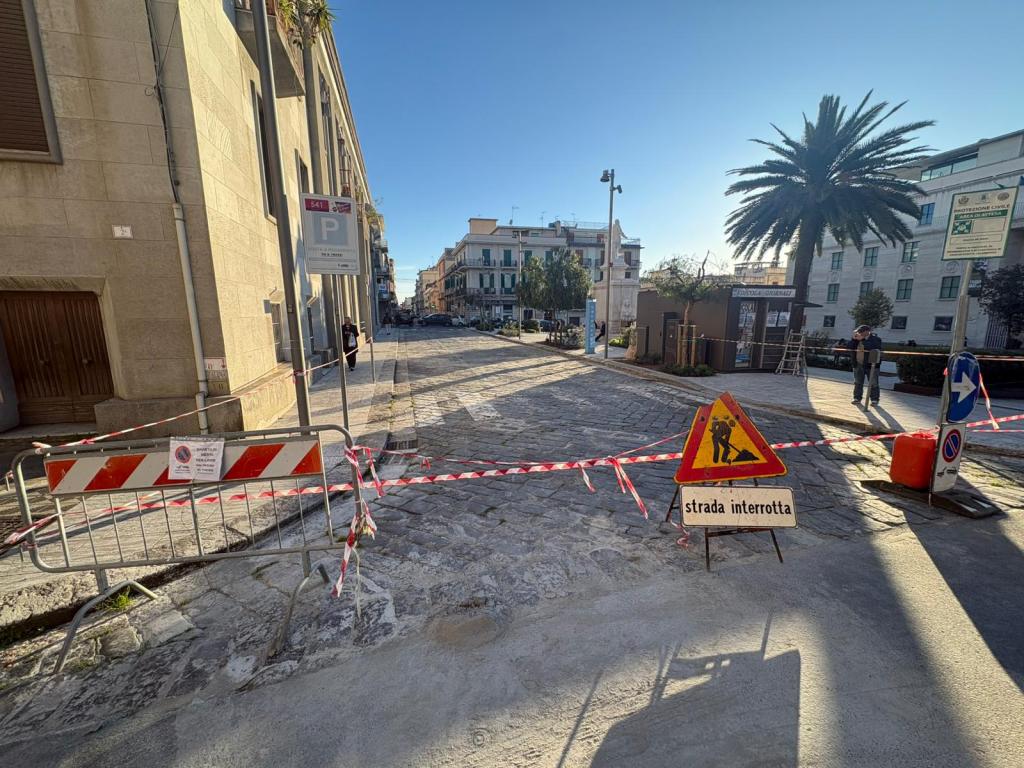 cantiere piazza de nava ()