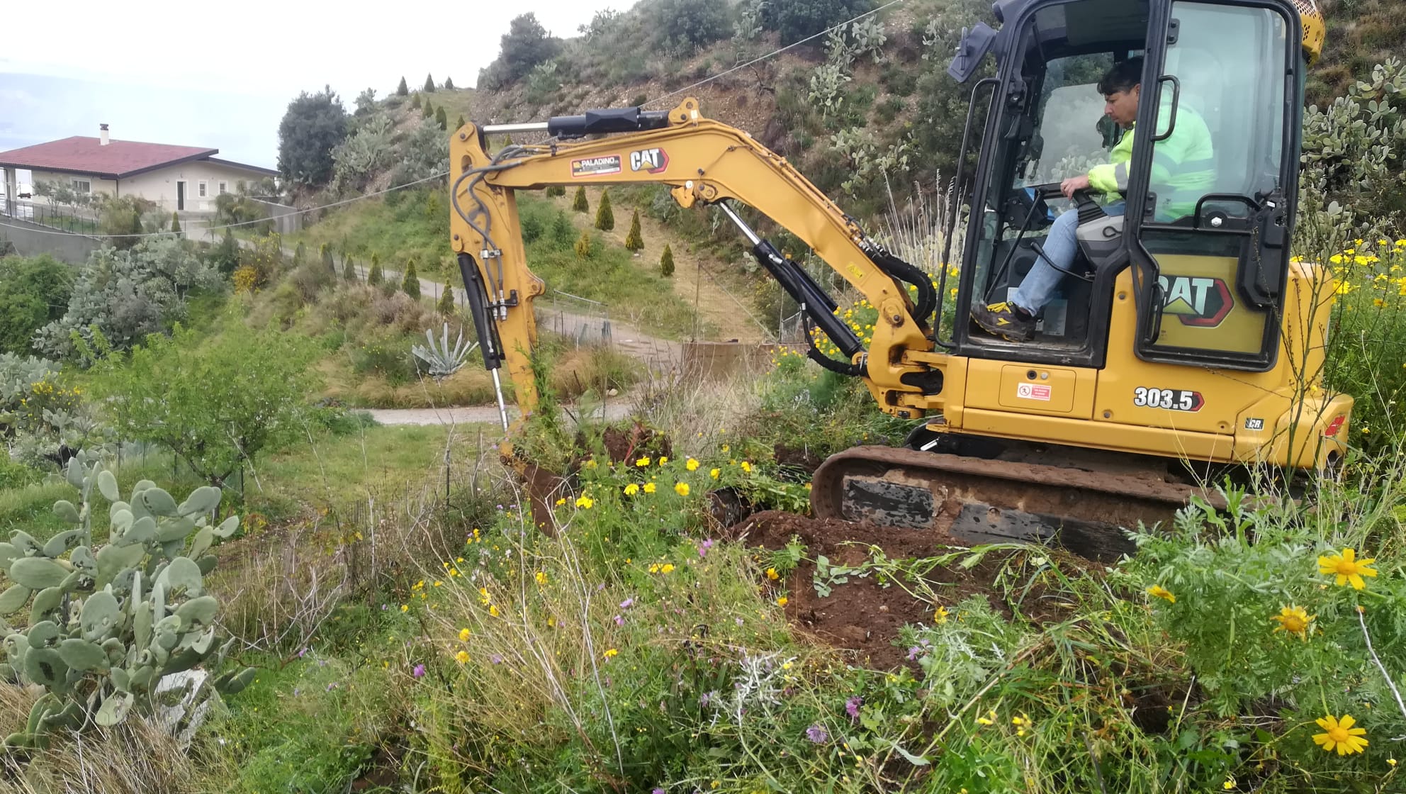 discarica abusiva di rifiuti pericolosi interrata