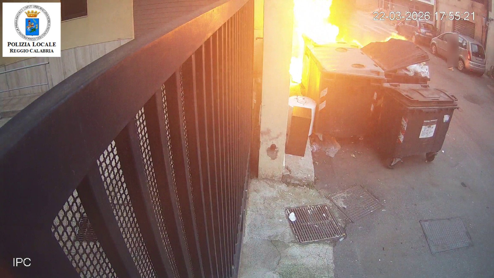 reggio incendio rifiuti