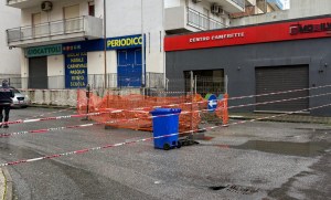 voragine via barbaro incrocio via sbarre ()