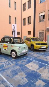 vumbaca studenti fiat topolino ()