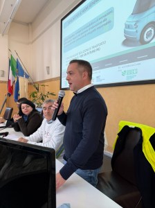 vumbaca studenti fiat topolino ()