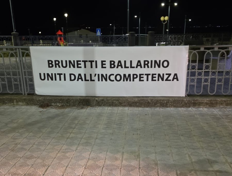 Striscione tifosi società