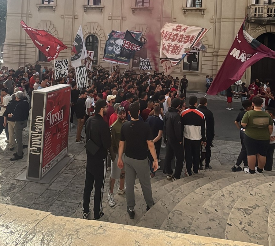 Tifosi protesta