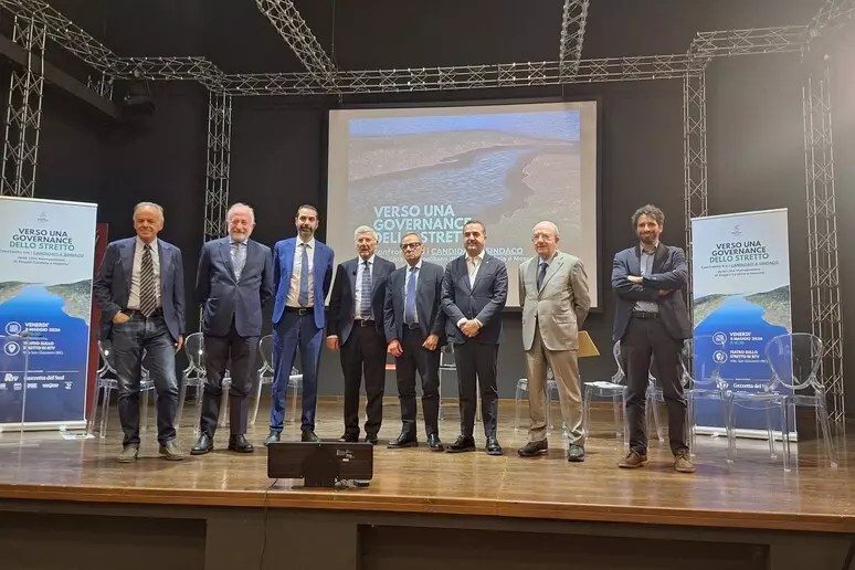 candidati sindaco stretto