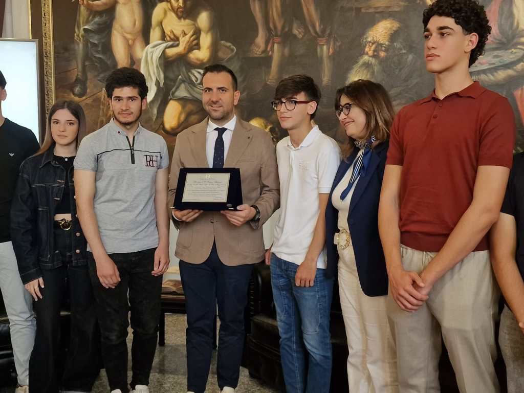 encomio alla ª D del Liceo Volta