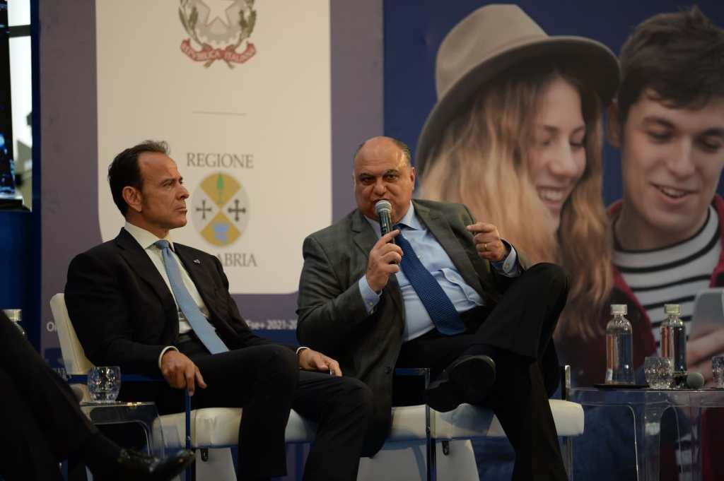 il lavoro chiama calabria