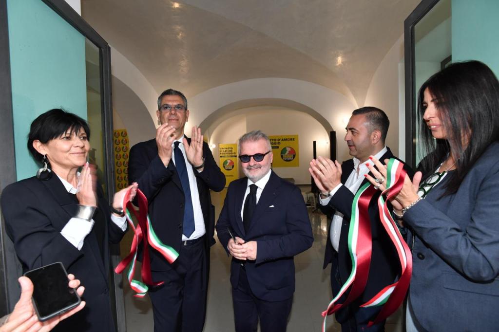 taglio nastro reggio futura