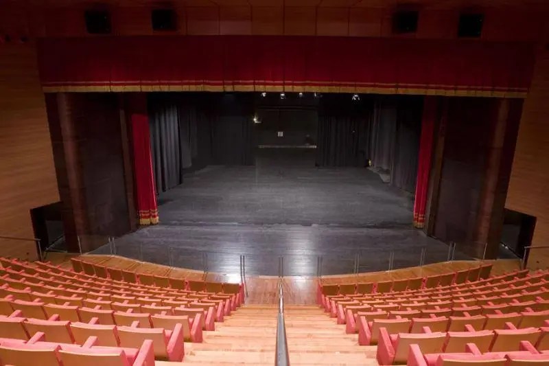 teatro zanotti bianco rc