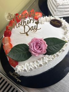 torta festa mamma villa arangea