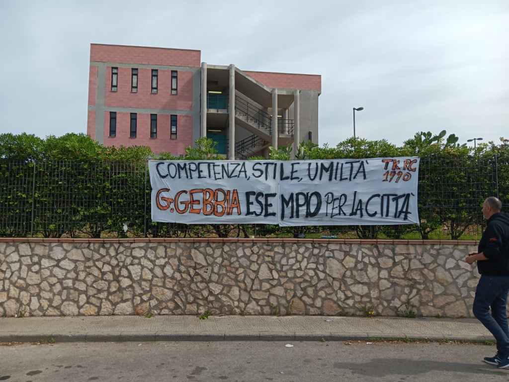 total kaos omaggio gebbia