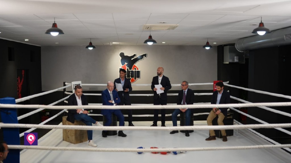 Ultimo round, candidati sul ring coi guantoni: il faccia a faccia prima del voto – FOTO