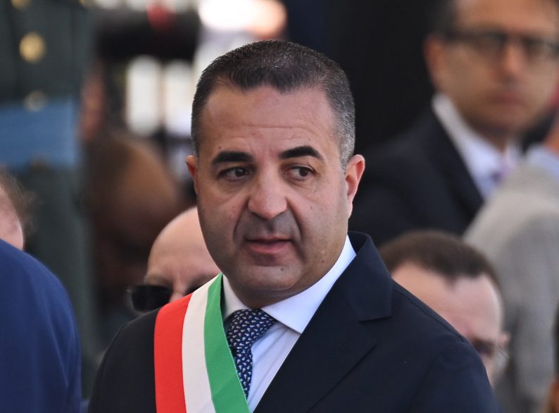 Giunta Cannizzaro, ci siamo: il sindaco pronto a togliere il velo alla sua squadra