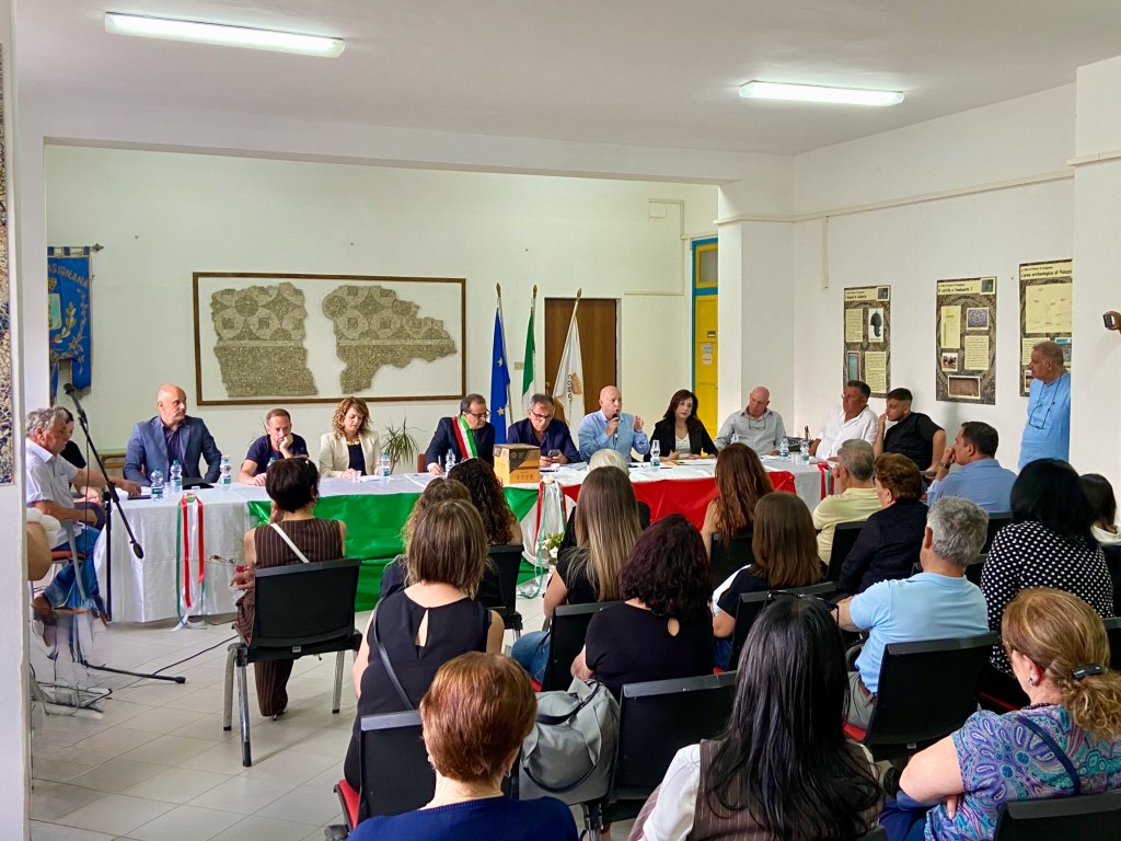 Casignana, insediato il nuovo consiglio comunale. Il sindaco: ‘Patto di fiducia che si rinnova’
