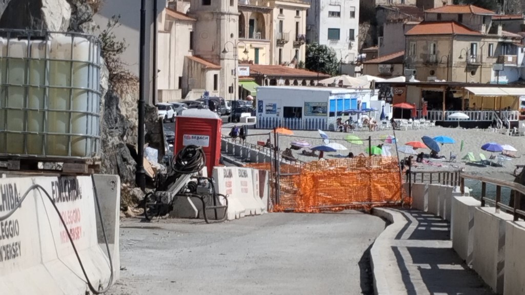 lavori scilla ()