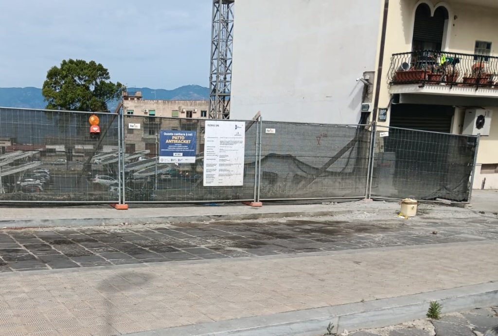 tanica benzina via florio reggio calabria