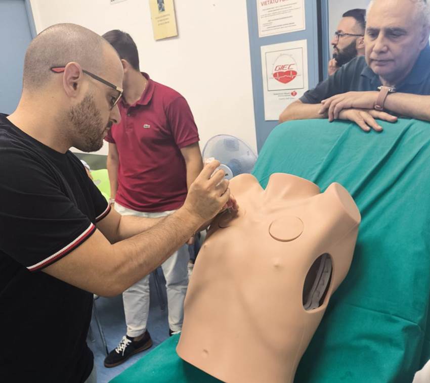 CORSO AVANZATO DI PERICARDIOCENTESI E TORACENTESI ()