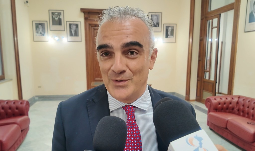 Autonomia differenziata, Marino sfida Cannizzaro: ‘Dica da che parte sta’. E sui conti…