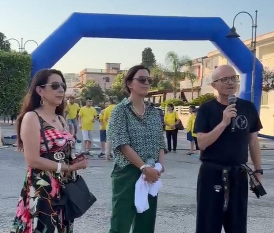 Il Maestro Giuseppe Cavallo, assessore regionale Eulalia Micheli e all'assessore Antonella Ierace