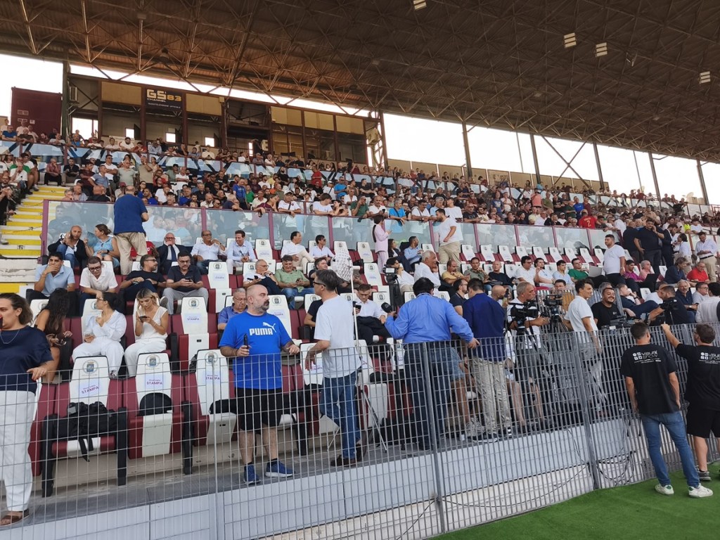 Tribuna Ovest Lotito