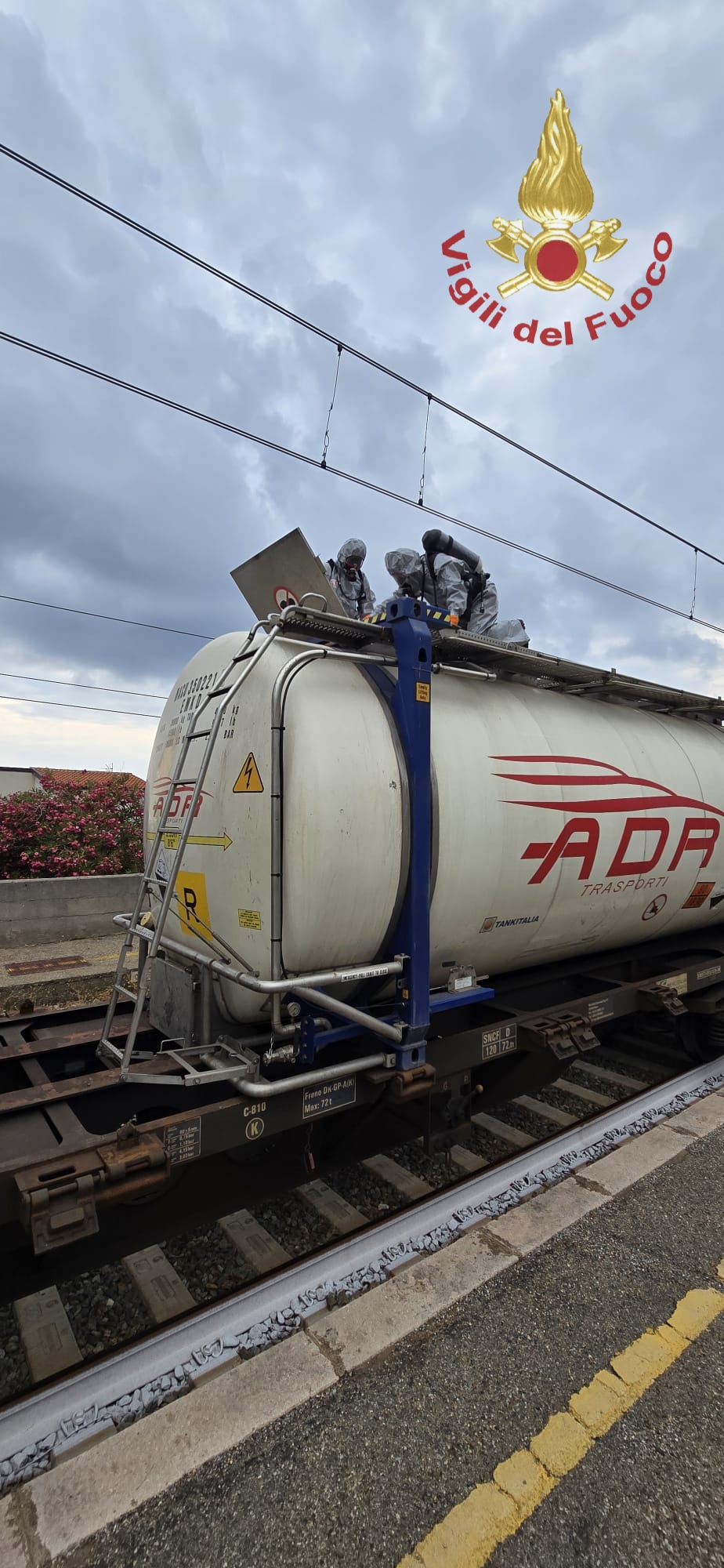 cisterna acido solforico stazione fuscaldo