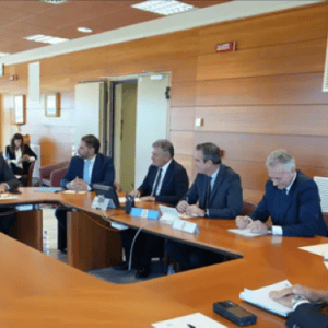 Caro carburanti, la Giunta regionale in Calabria approva intervento da 15 milioni