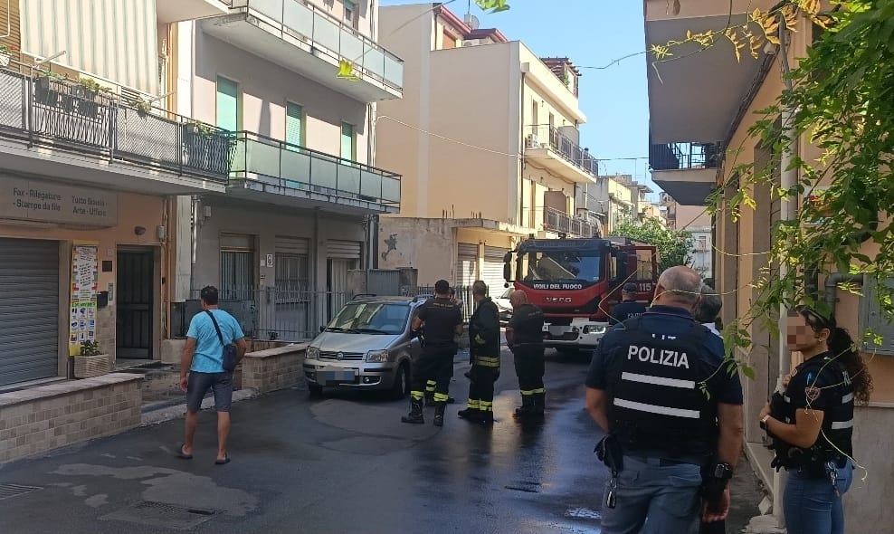 incendio via sbarre inferiori ()