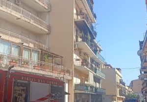 incendio via sbarre inferiori ()
