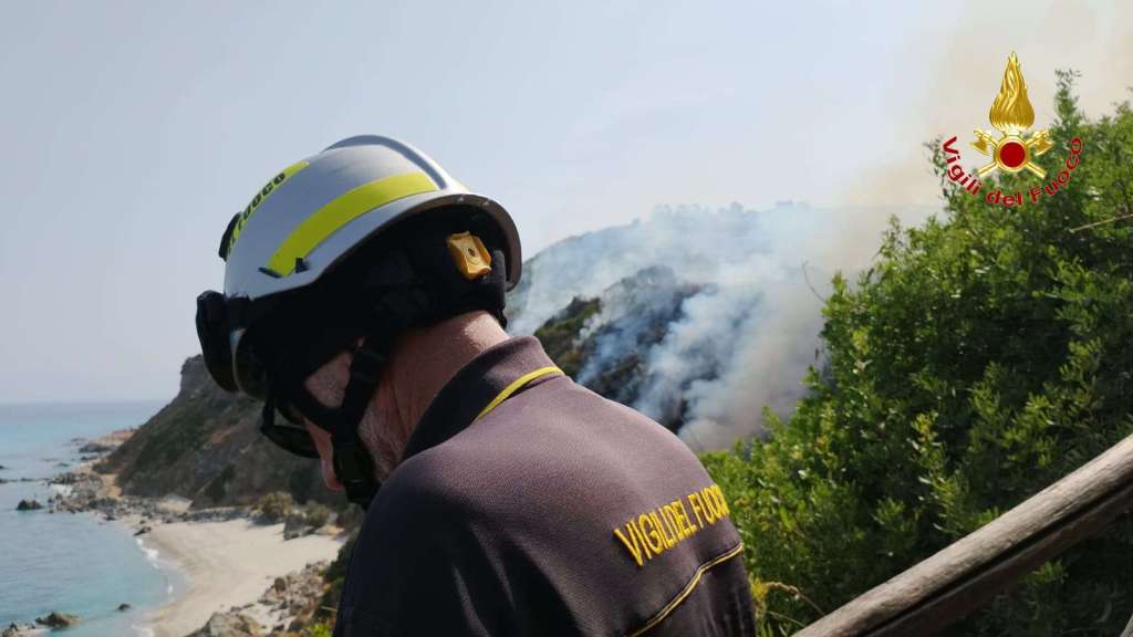 incendio vigili del fuoco