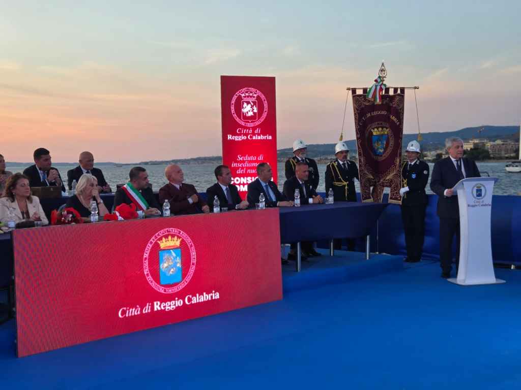 Consiglio comunale di Reggio, Tajani: ‘Dobbiamo dare l’opportunità ai giovani di restare’