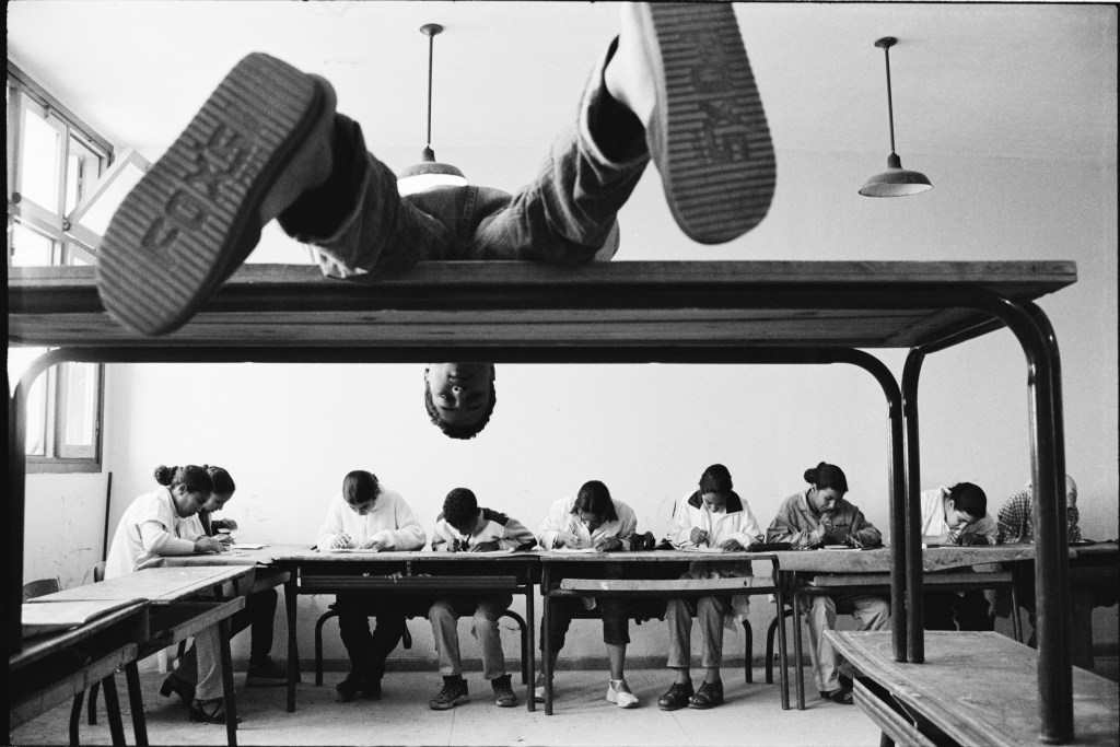 Reggio, ‘The Classroom’: all’Area Archeologica Griso Laboccetta la mostra di Hicham Benohoud