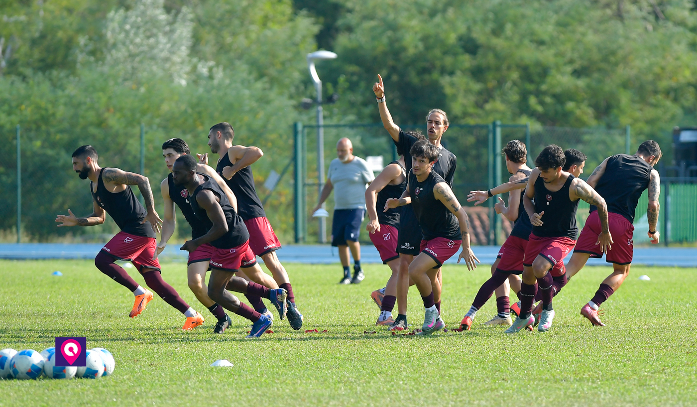 Allenamento ritiro Cantalupa Reggina giocatori amaranto