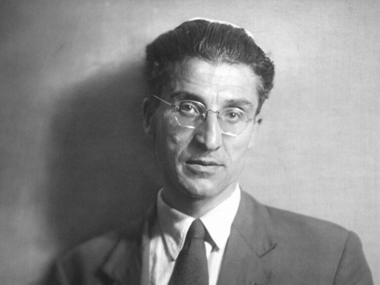 Cesare Pavese x
