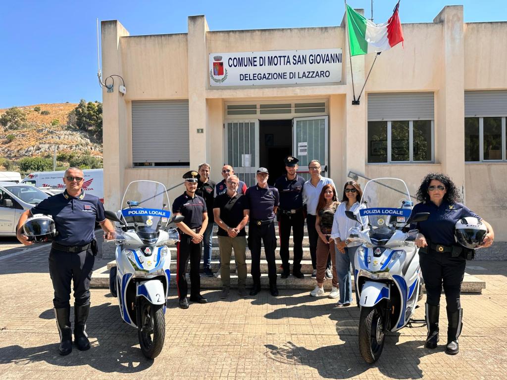 Polizia municipale Motta San Giovanni agosto ()