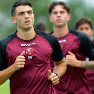 Calciomercato Reggina: Domenico Girasole ai saluti, lo aspetta la Serie C e ritroverà il suo vecchio Dg