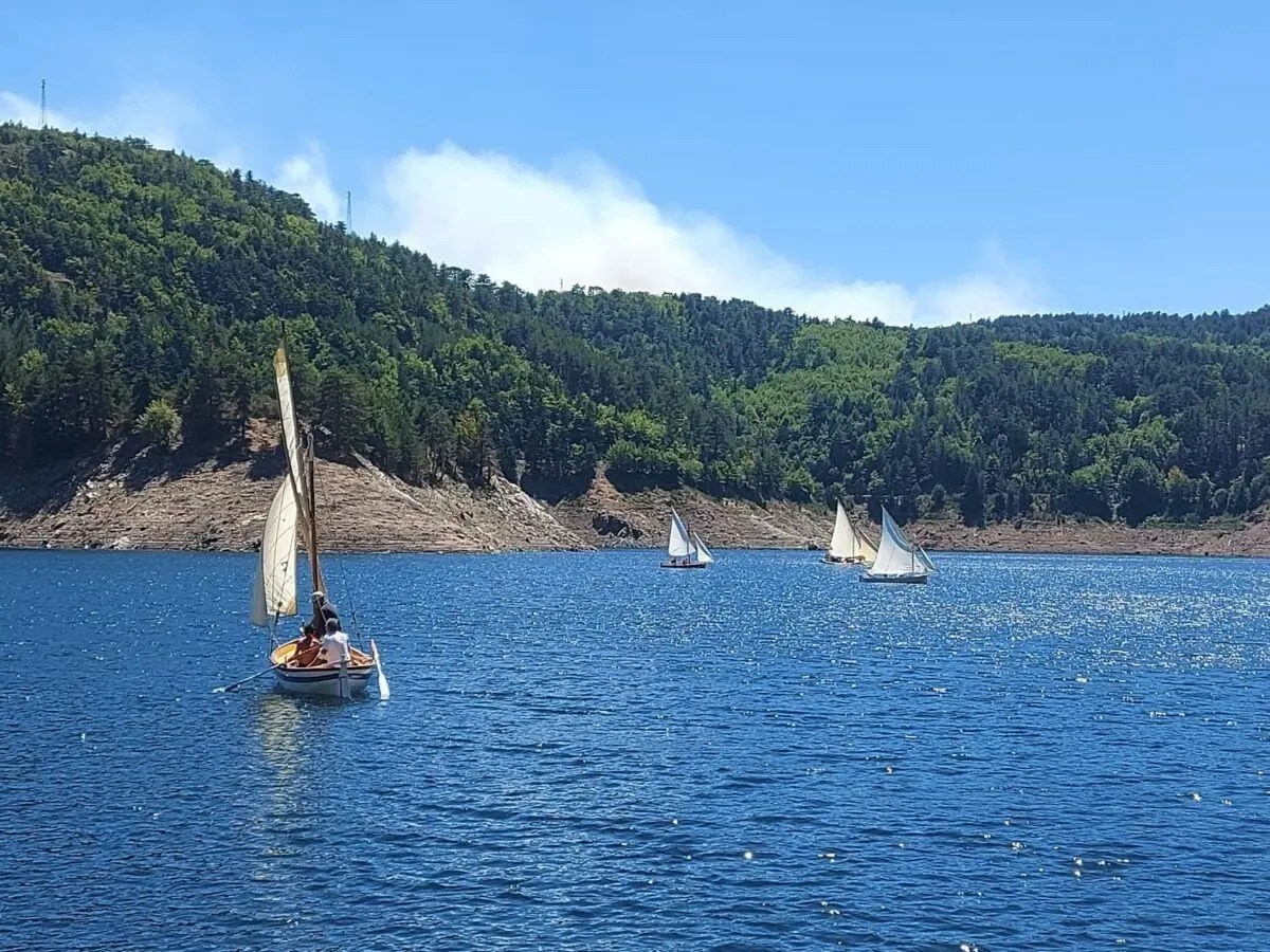 aspromonte mare vela diga menta