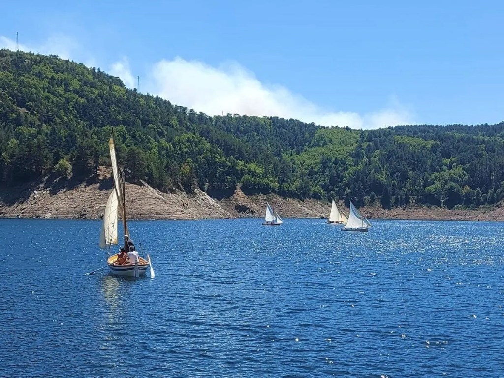 aspromonte mare vela diga menta