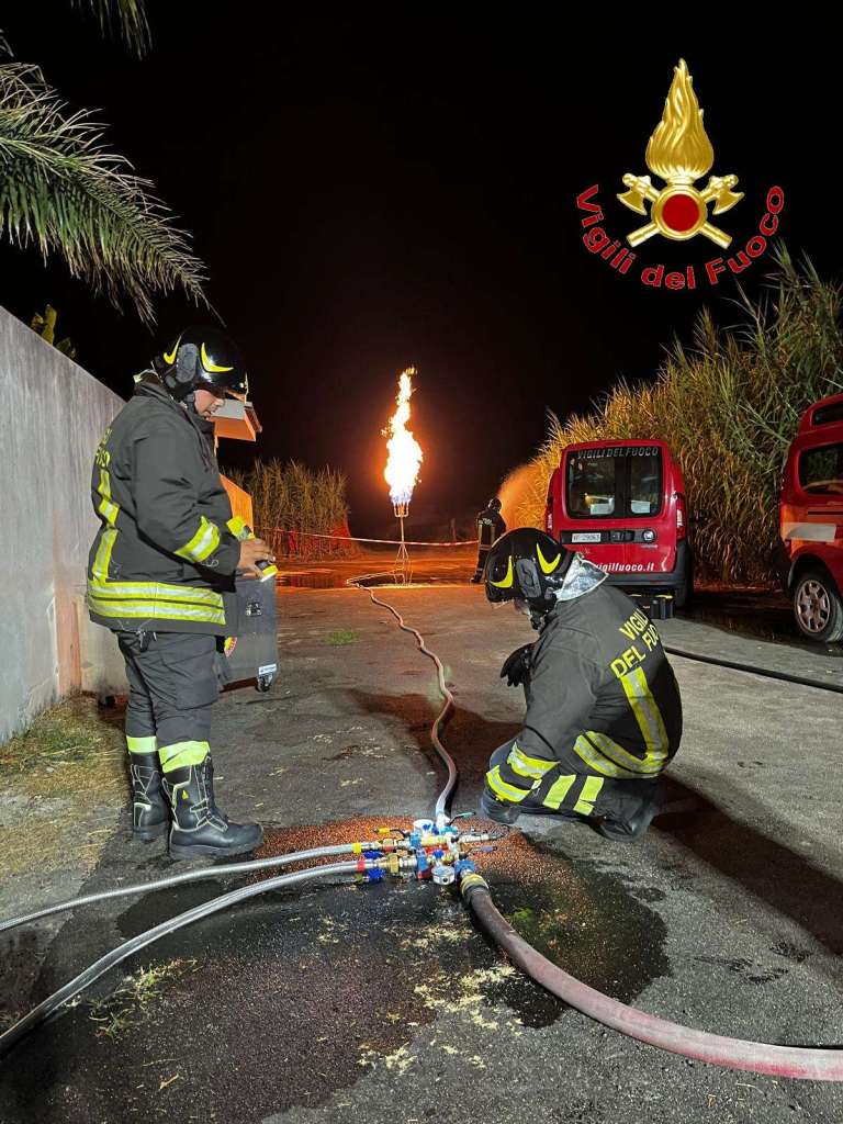 fuga gpl nicotera marina vvf ()