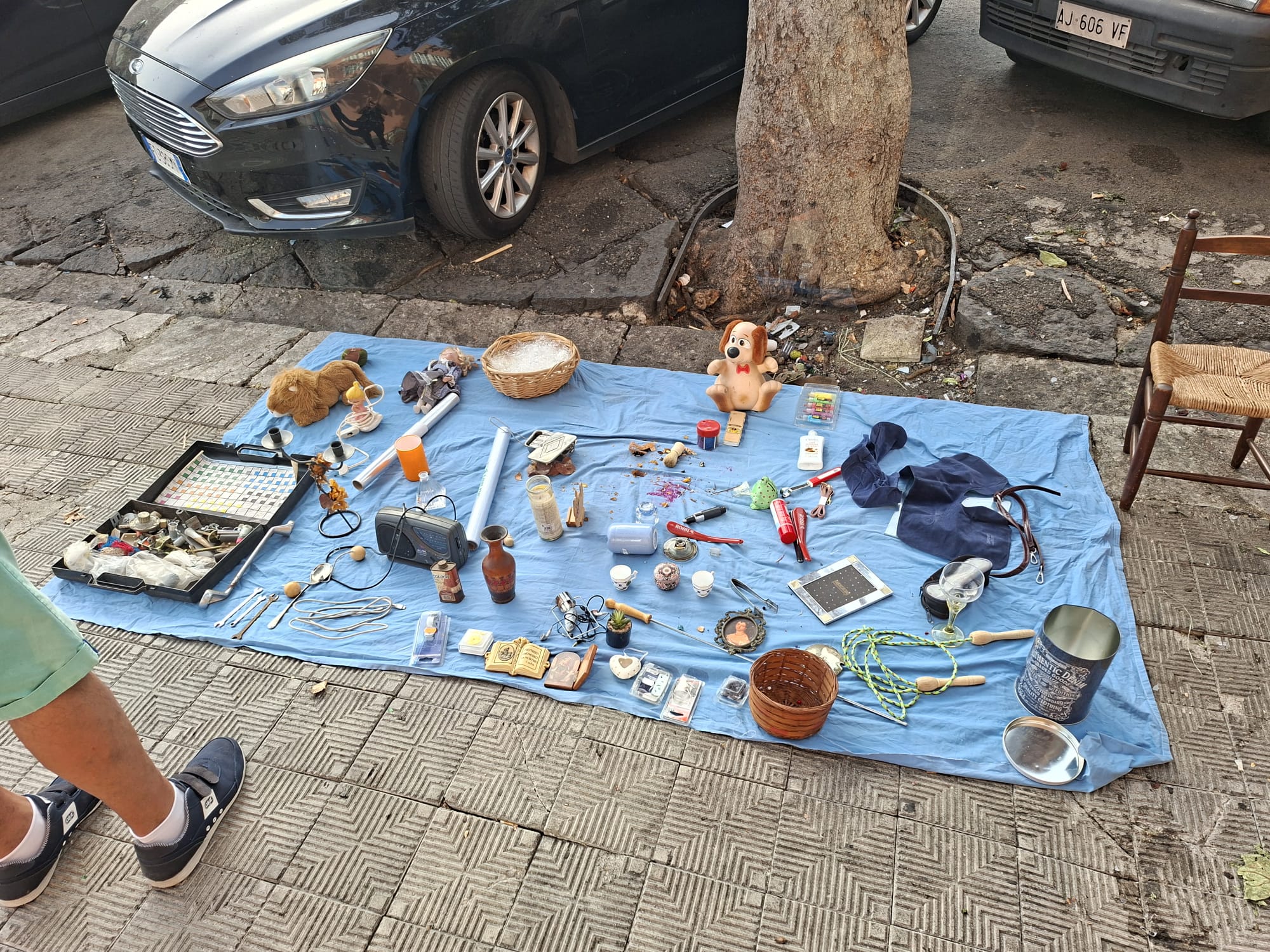 piazza popolo merce abusiva
