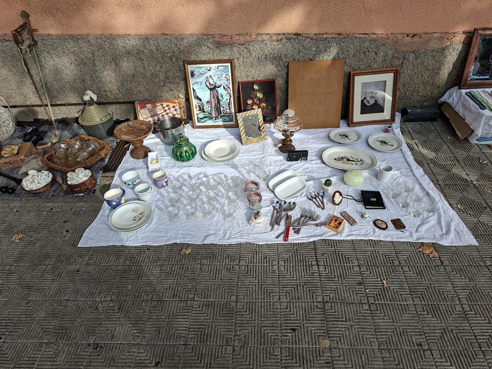 piazza popolo merce abusiva