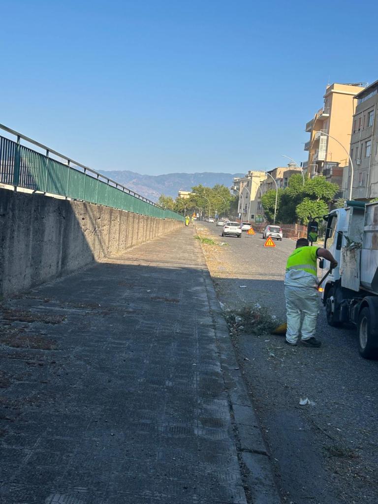 pulizia ponte calopinace ()