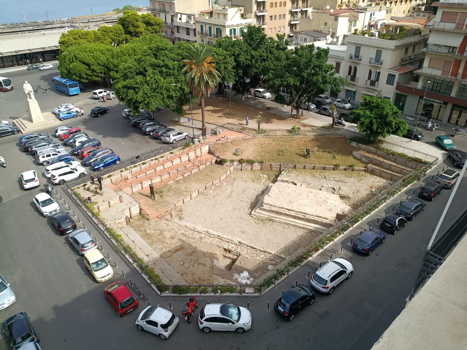 pulizia scavi piazza garibaldi